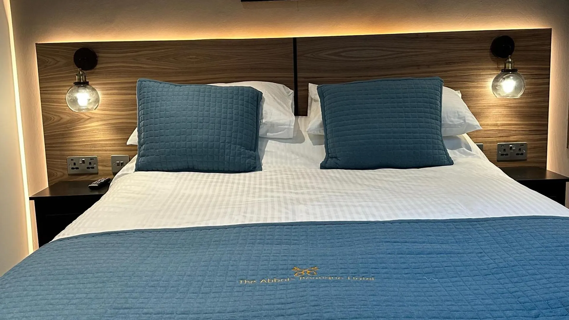 The Abbots Boutique Hotel سيلبي